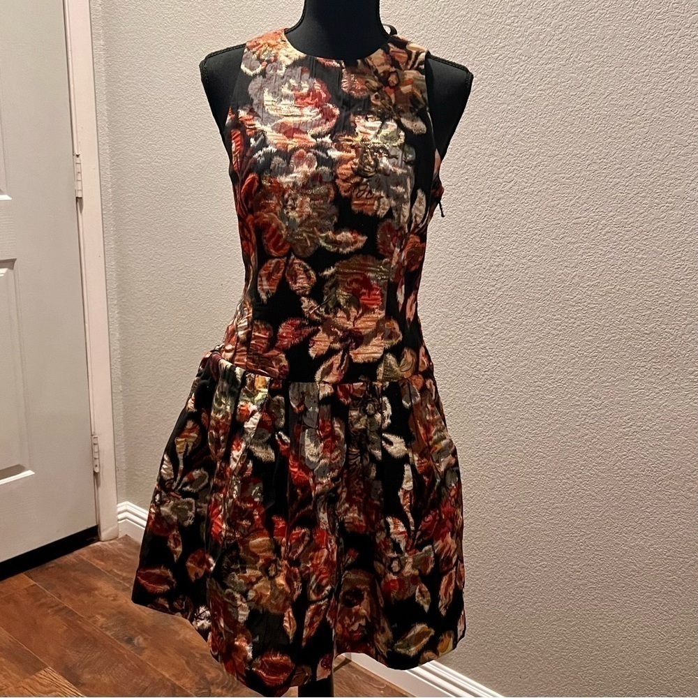 ANTHROPOLOGIE LEIFSDOTTIR metallic brocade dress. Size 4